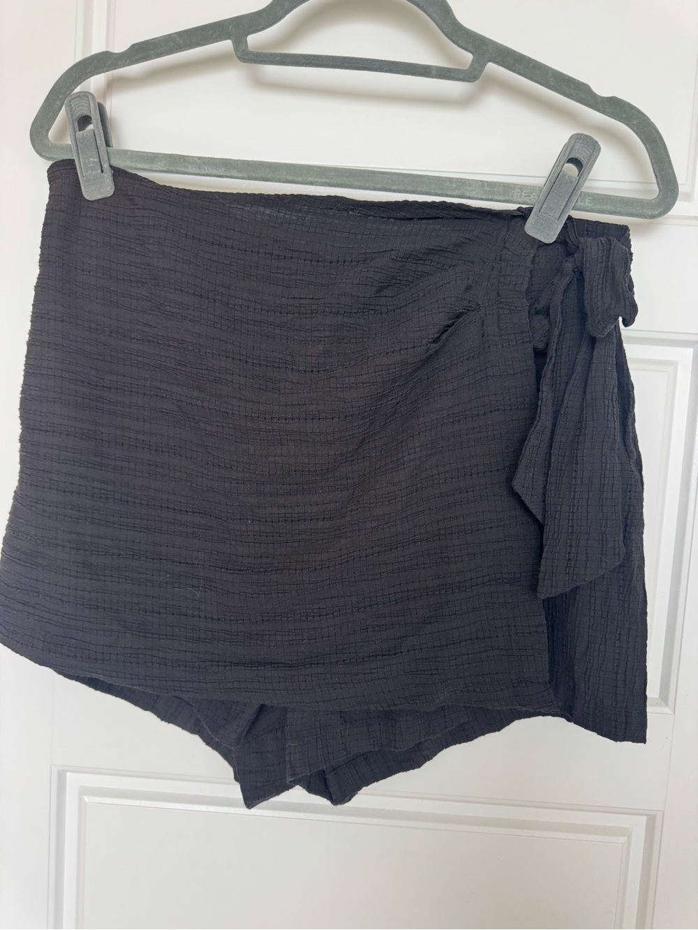 SHEIN Black Wrap-Style Tie Skort